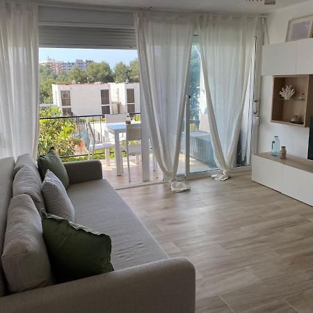 Ingrid Apartment Салоу Экстерьер фото