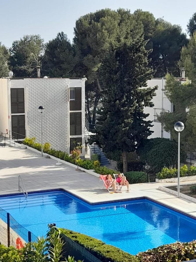 Ingrid Apartment Салоу Экстерьер фото