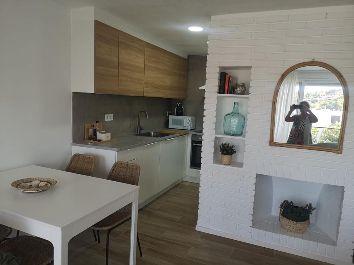 Ingrid Apartment Салоу Экстерьер фото